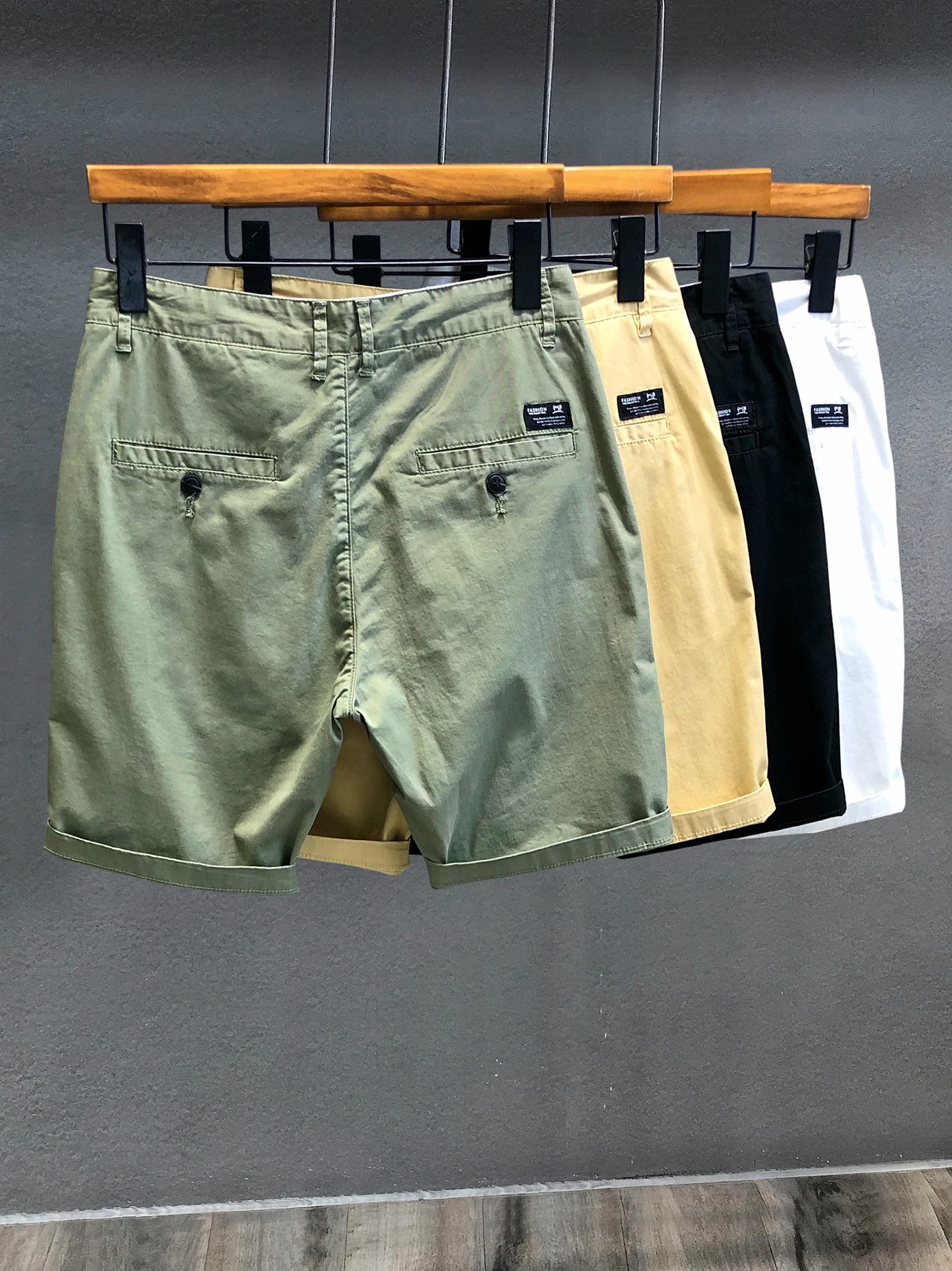 カーゴパンツ メンズ コーデ 完全ガイド｜失敗しない通勤・日常の選び方