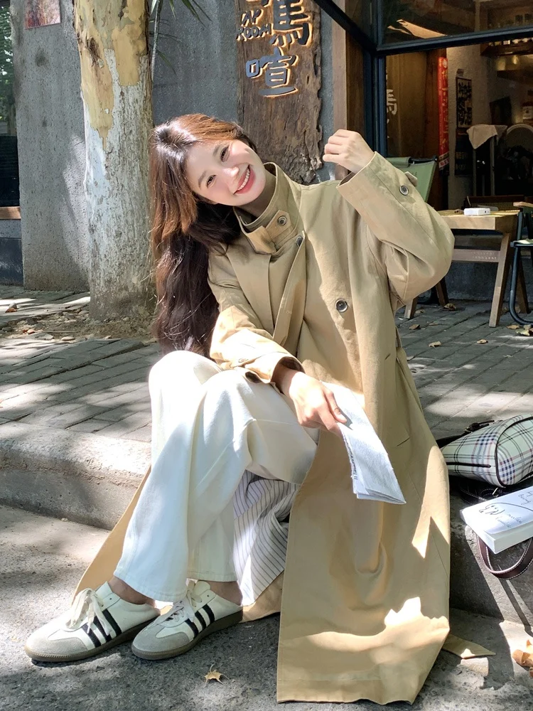 ロングトレンチコートは冬に着るのokayですか？カーキのゆったり感が通勤スタイルを救う理由