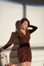 XULU オリジナル 高級感あるニットスカート【エラスティック・Vネック・タイトフィット・プリーツ】