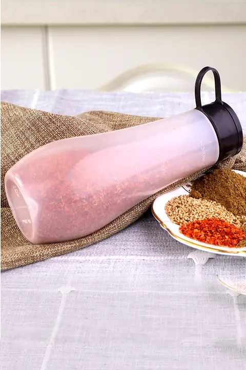 プラスチック製調味料ボトル【防湿・密閉・グリル用・蓋付き】