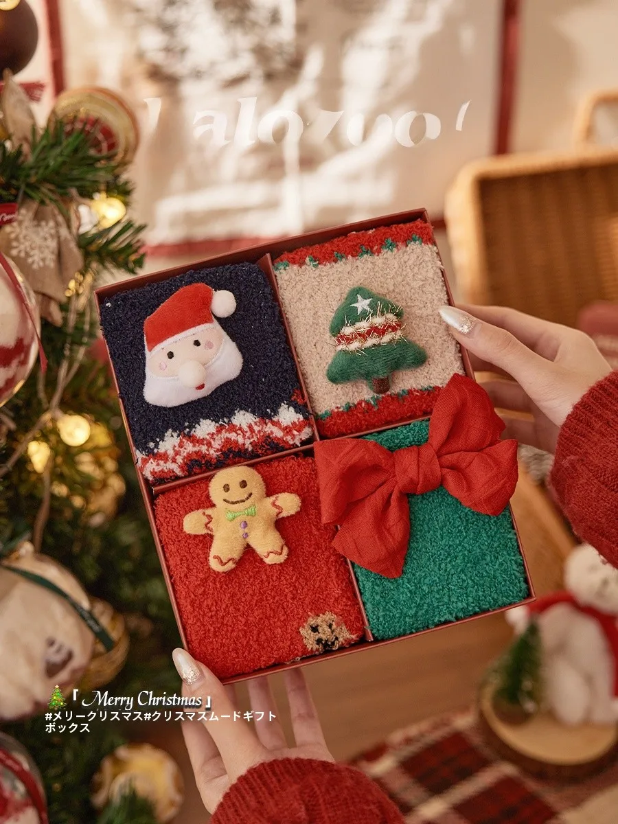 クリスマスプレゼントにどんなソックスがおすすめ？カップルで楽しめる冬のアイテムとは