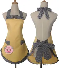 可愛いデザインの赤いエプロン【キッチン用・刺繍ロゴ・美容師・ネイリスト向け】