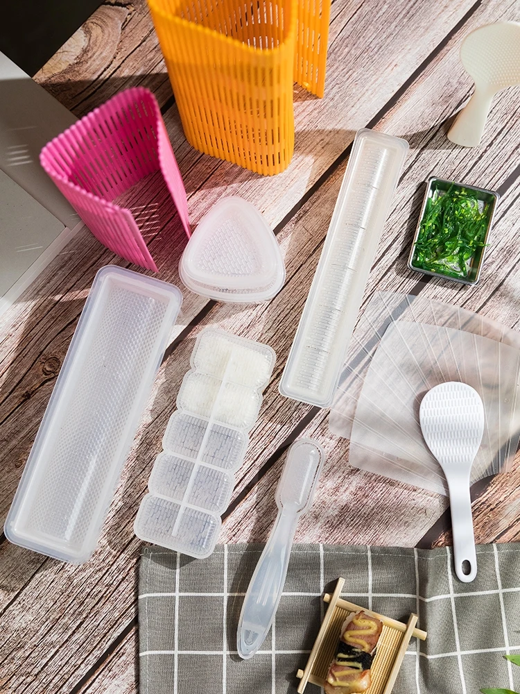 寿司ジェンガを買うべきか？自宅で簡単な寿司作りを実現するための最適なツールセットとは