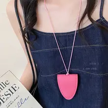 カラフルなネックストラップ付きレザー眼鏡クリップネックレス【春用・携帯性に優れたデザイン】