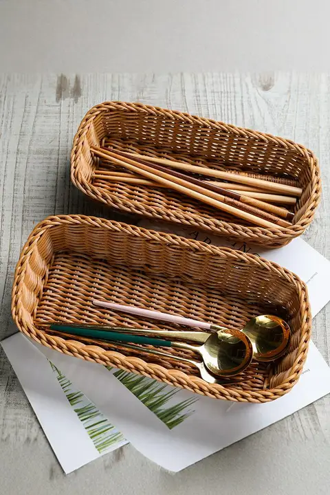 シンプルデザインの多用途収納バスケット【リモコン・小物・鍵・化粧品用】