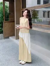 カーキ色のメッシュデザインタンクトップとパンツ【夏用・女性用】（セットアップ対応）