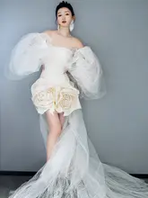高級感あるフレンチスタイルの軽やかな婚約ドレス【胸あき・小柄用・軽やかなシフォン・少人数のウェディングに最適】