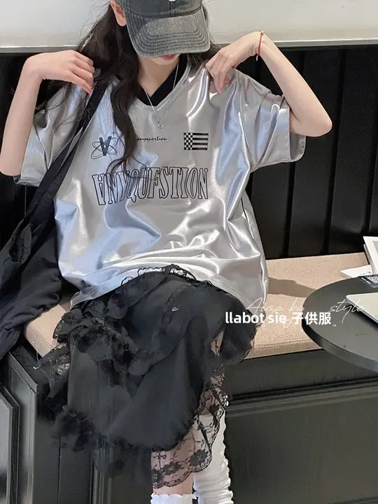 レトロ風 女の子用Vネック半袖Tシャツ【夏用・おしゃれデザイン】