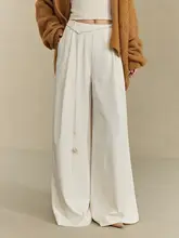立体デザインのワイドレッグカジュアルパンツ