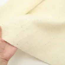 極上の柔らかさの米白色ダイヤモンド格子柄のキラキラした毛茸茸のニット羊毛生地