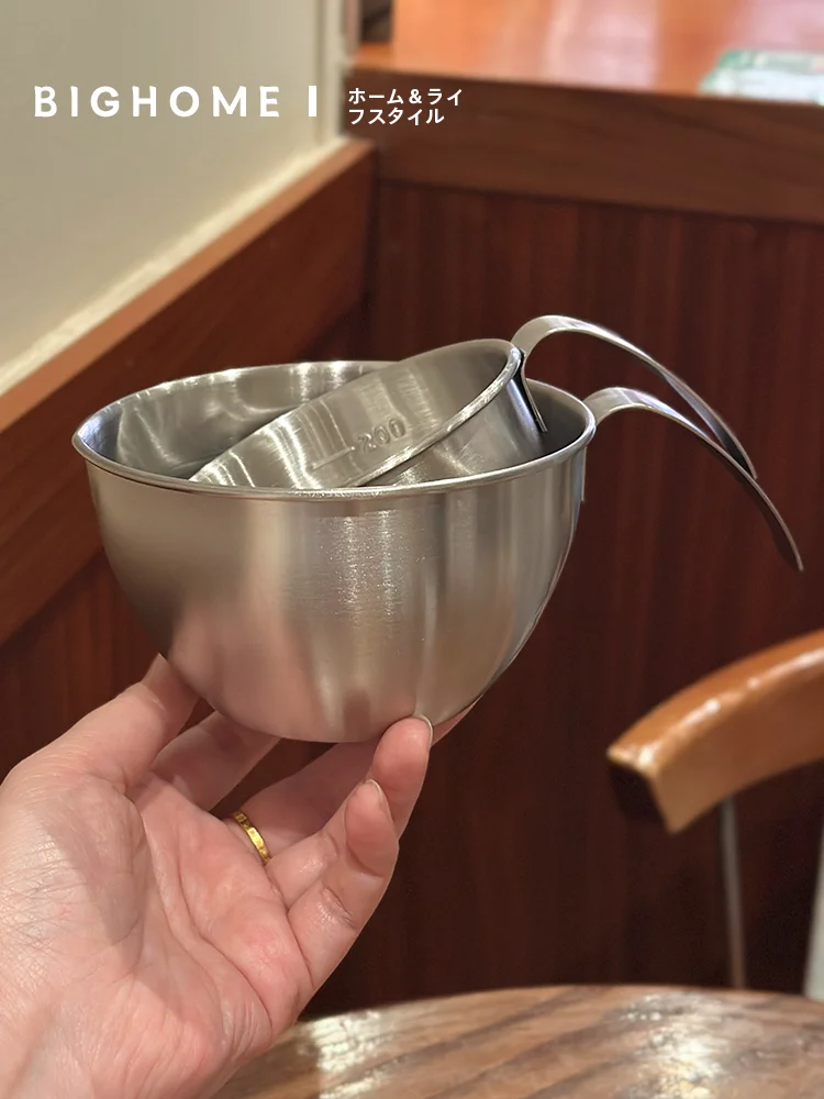 1/4カップブラと1リットルタンブラー、30cmものさしに加え作り置き容器——日常の「計量」がもたらす、小さな幸せとは？