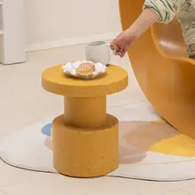 北欧風 ミニサイドテーブル【円形・シンプルデザイン・コンパクトサイズ】
