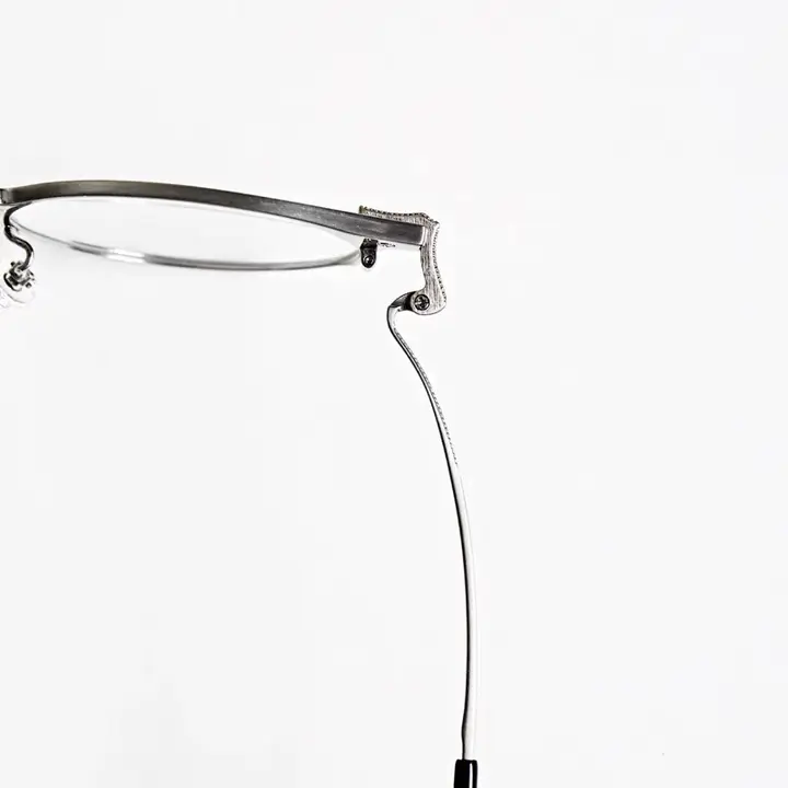 ボストン型の全チタン眼鏡フレーム【軽量・男女兼用・近視用対応】