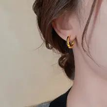 不規則なデザインのゴールドピアス【ファッション・個性的な耳飾り】