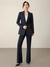 高級感ある黒の女性用スーツ【春秋用・面接・ビジネスシーン適応】（セットアップ対応）
