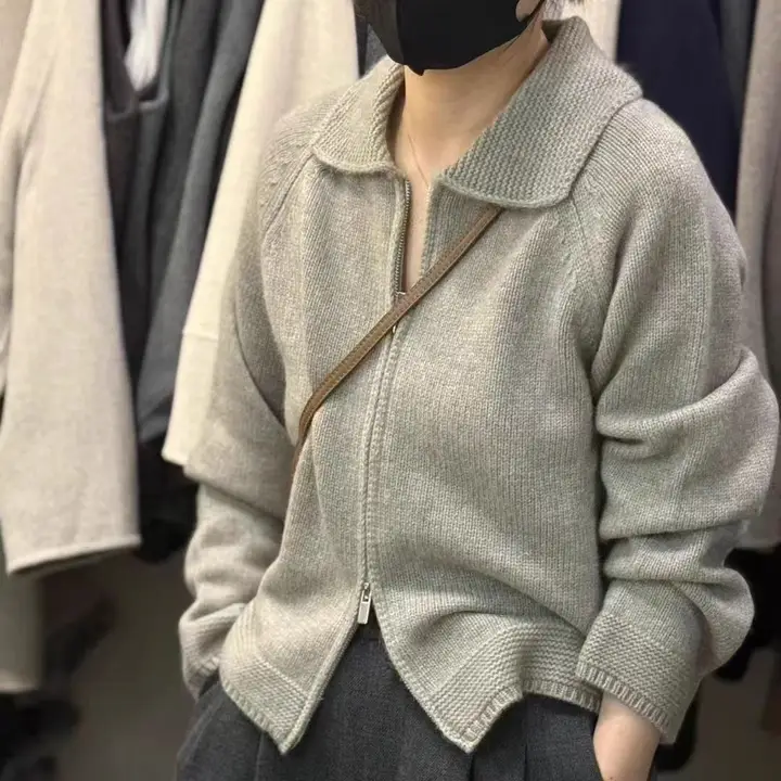 翻領デザインの羊山绒カーディガン【ダブルジッパー・極上の柔らかさ・ニットセーター】