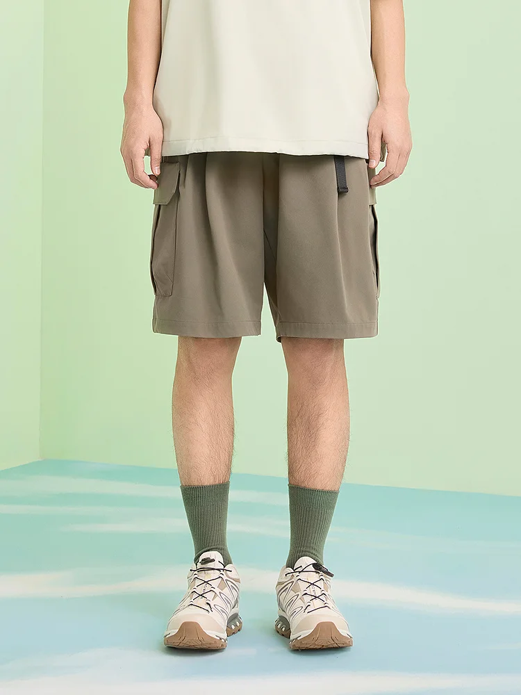 27歳男性が夏に着るべきトップスは？GXGのハーフジップシャツが解決するリアルな悩み