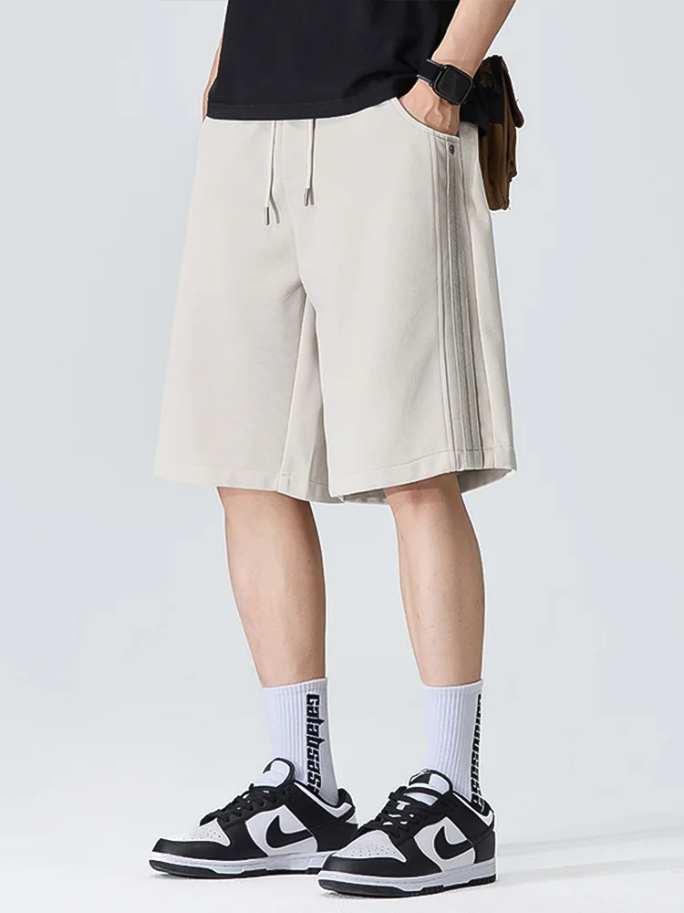 グレー スウェット パンツ メンズ 夏の着こなしを実現するショートパンツの選定基準