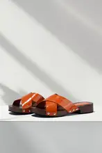 夏季用 クロスストラップデザインの粗ヒールサンダル【女性用・軽快な履き心地】
