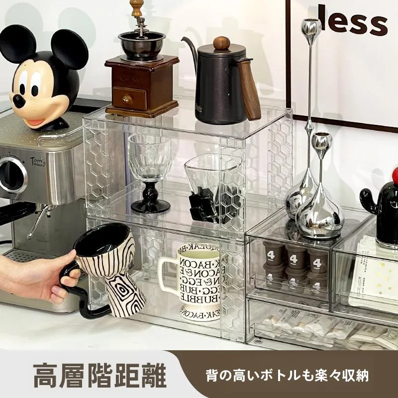 アクリル製透明収納ボックス：アロマオイルの安全かつ効率的な保管方法