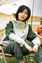 男女兼用 パンダデザインの軽量ウィンドブレーカー【アウトドア用・防風・シンプルデザイン】（セットアップ対応）