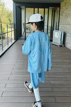 速乾性の子供用スポーツTシャツとパンツ【ブルー・レイヤードデザイン・ストレッチ素材】（セットアップ対応）