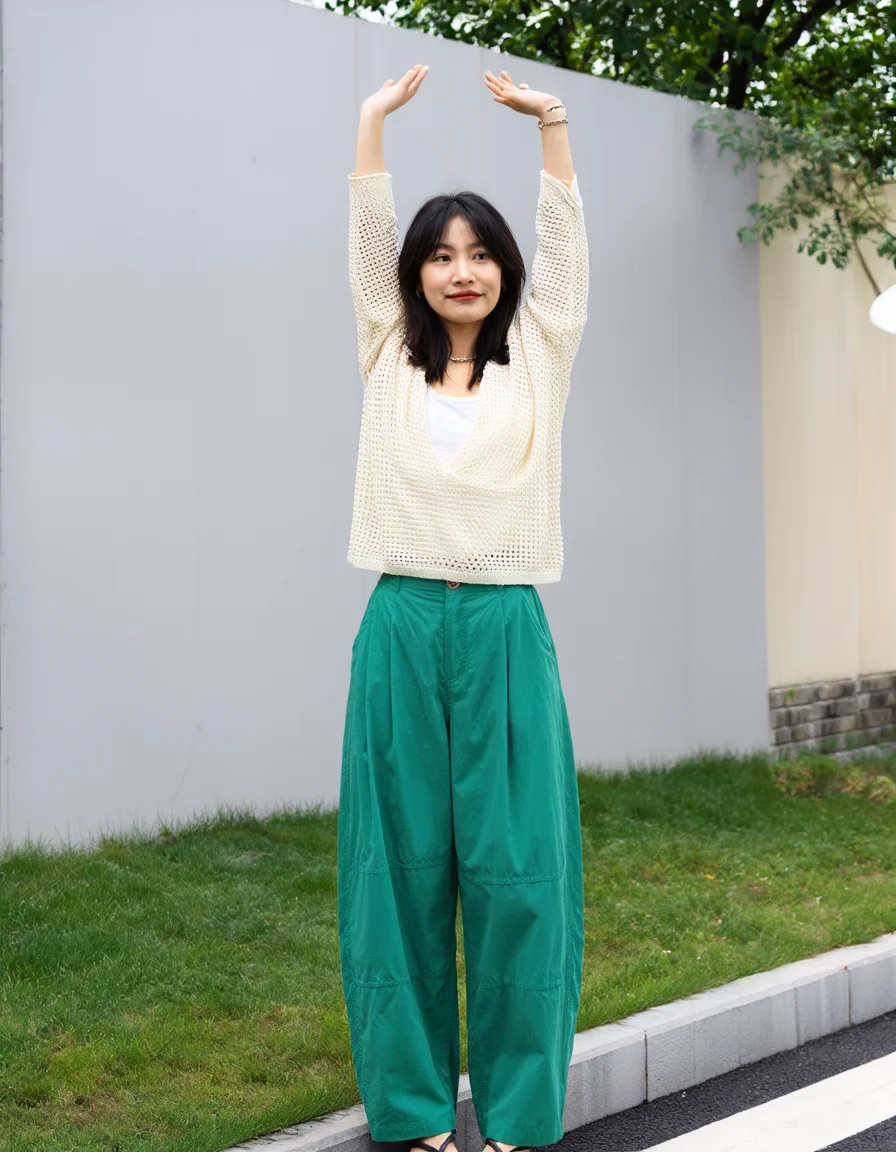 大人可愛い服 50代コーデ 完全ガイド｜色・素材・組み合わせの秘密