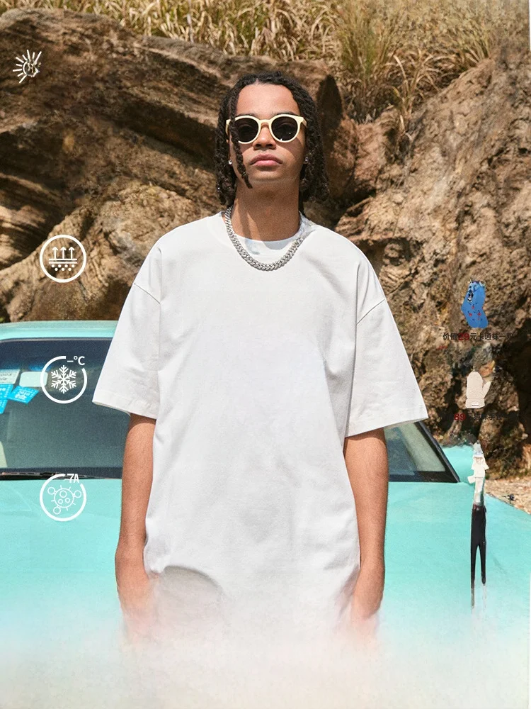 黄ばみが気になるTシャツをどうやって取る？この1枚で解決できる夏の悩みとは