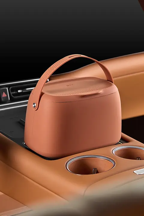 3W 持ち運び便利な車用卓上ゴミ箱【蓋付き・シリコン製・車内収納用】