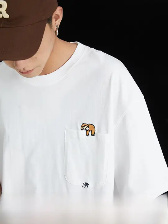 夏用スリム刺繍入り半袖Tシャツ【カジュアル・ゆったりフィット】