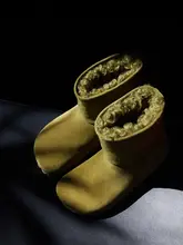 柔らかいムートンのトレンディな雪用ブーツ【優れた柔らかさ・一体型デザイン】