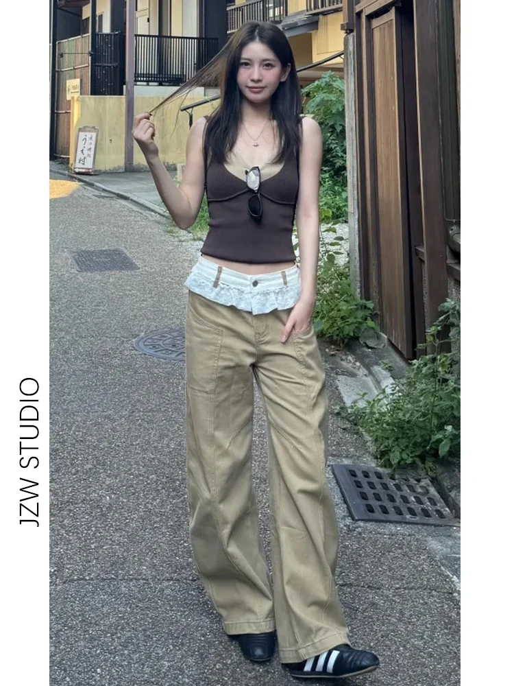 デニムガウチョパンツを選ぶときに迷う？カーキ色のフレアデニムパンツが解決する3つの理由