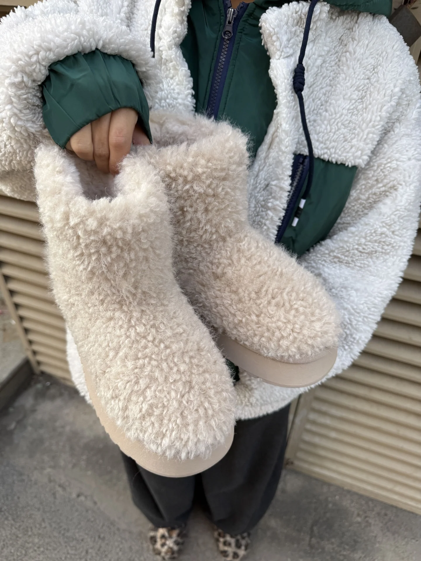 冬用厚底雪地ブーツ：可愛いデザインと極上の柔らかさが冬の足元を守る