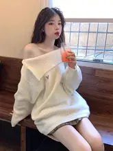 リラクシングオフショルダー白色ニットセーター【レディース・秋冬用・高級感】