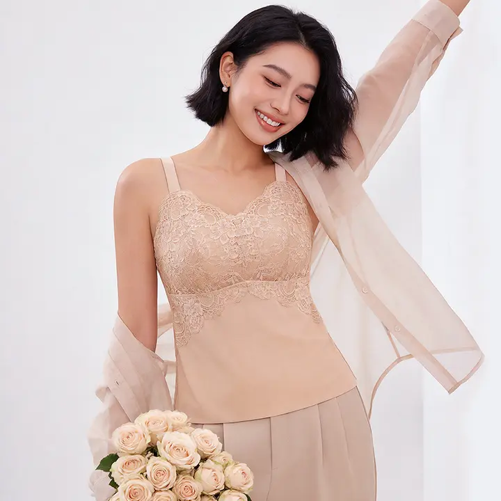 大きいサイズのダブルストラップトップス【胸パッド付き・夏用・薄手・美しい背中デザイン】