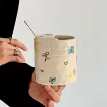 蝶結びデザインの陶器製ハンドカップ【夏用・水・茶・コーヒー・ジュース用】