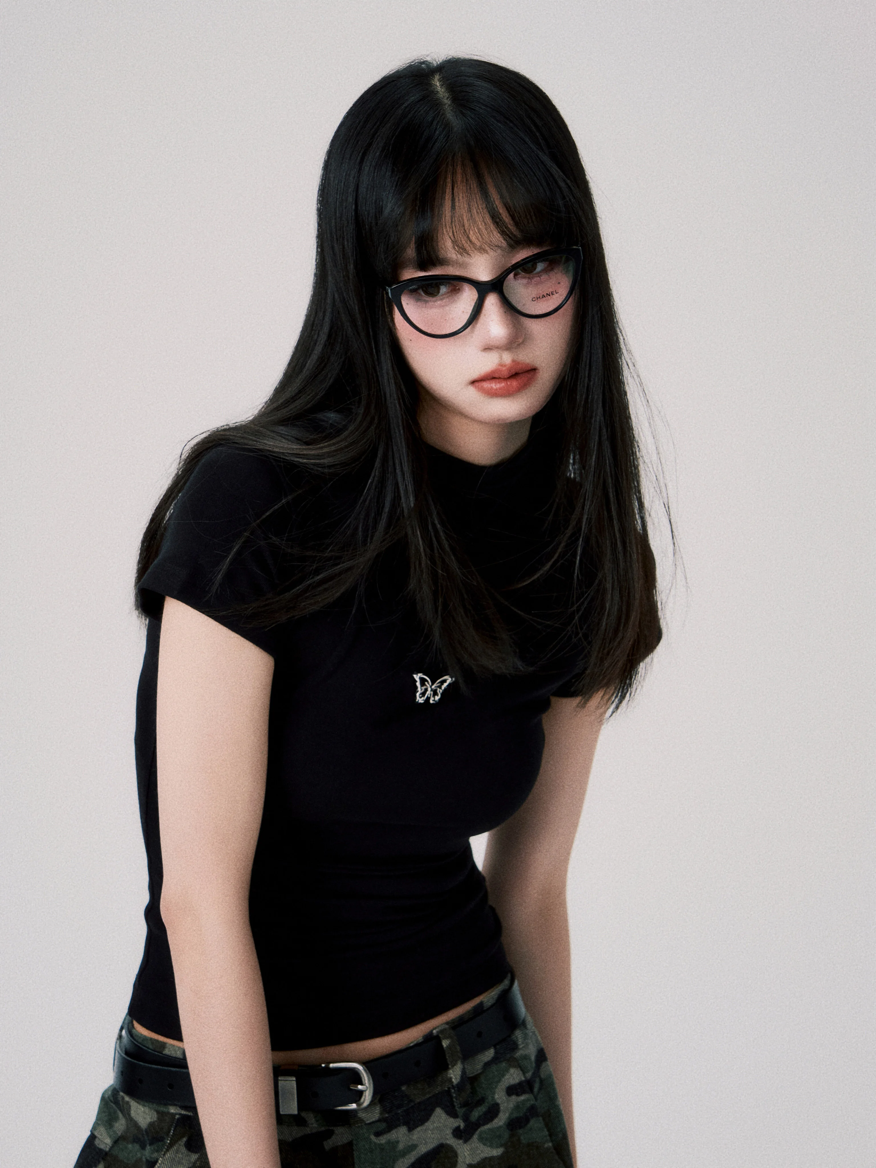 大人可愛いの本質とは？シンプルTシャツで実感する心の落ち着き