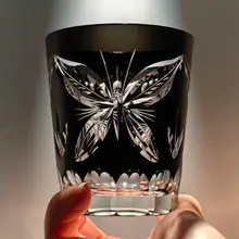 江戸切子風の水晶酒杯【墨蝶デザイン・ウイスキー・ビール対応・ギフトボックス入り】