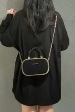 春夏向けチェーンショルダーバッグ【洗練されたデザイン・女性用・エレガント】