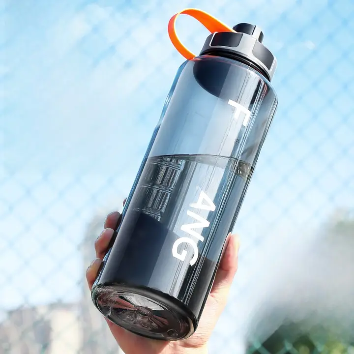 水筒 大容量 男性 スポーツ 夏季 耐熱 プラスチック 2000ml