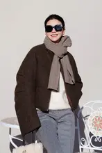 ヴィンテージ千鳥格模様の白鹅绒とレザーパネルのラグランスリーブ冬用軽量ダウンジャケット