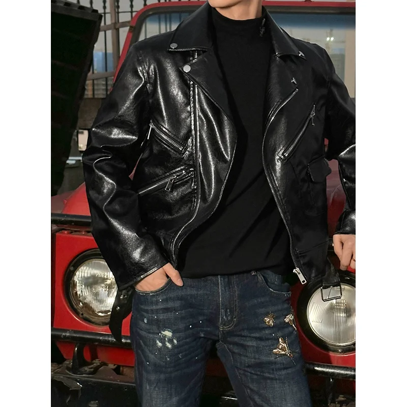 レトロデザインのライダースジャケット：翻領・ジッパー付きで秋のカジュアルスタイルを実現