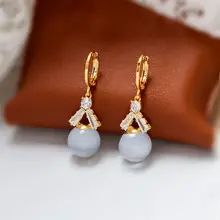 白月光の幸運ボールイヤリング【女性用・ファッション・軽やかさ・洗練されたデザイン】