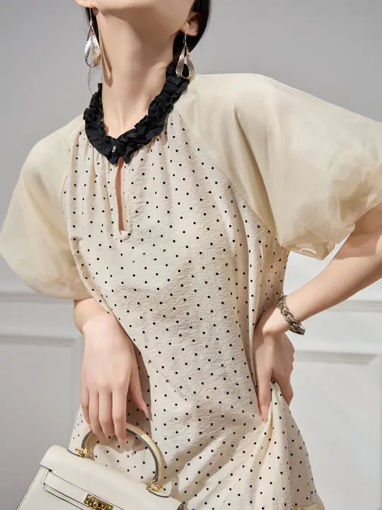 Plum Jan ドット柄パフスリーブワンピース【夏用・杏色・フレンチスタイル】