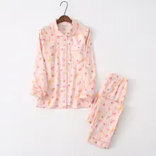 春夏用 薄手の女性用ロングスリーブパジャマ【綿100%・小さな花柄・スタンドカラー・ホームウェア】