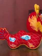新年を祝う！毛糸製の幸運ドラゴンぬいぐるみ【可愛いデザイン・お祝い用】