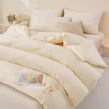 白鹅绒使用のダブルサイズ暖かい冬用掛け布団【ふかふか・厚手・学生寮用】