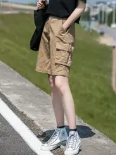 カーキ色の工事風ハーフパンツ【薄手・大きいサイズ・カジュアル】（セットアップ対応）