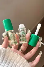 極上の柔らかさ！小甘菊リップエッセンスオイル【保湿・ひび割れ防止・学生向け】