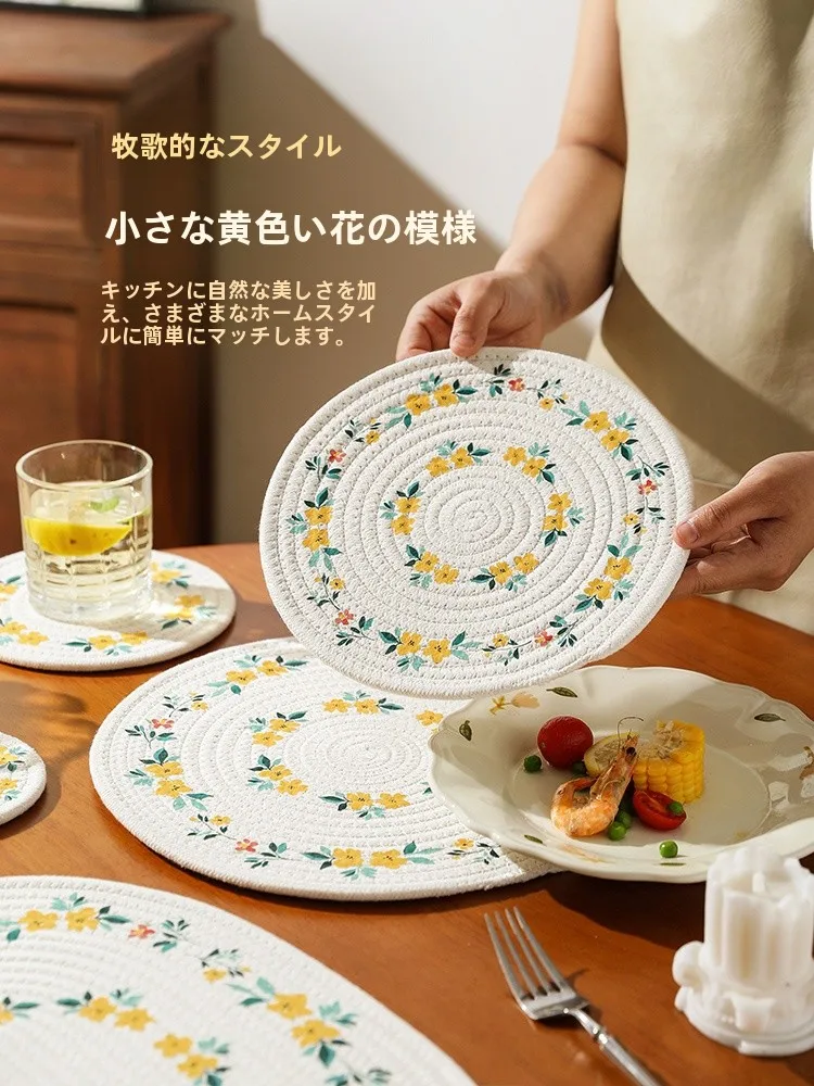 手作り編み込みランチョンマット：耐熱シートとしての実用性と使い方